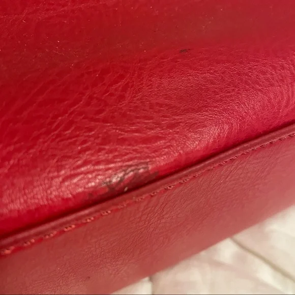 Matt&Nat Red Handbag - Picture 6 of 6